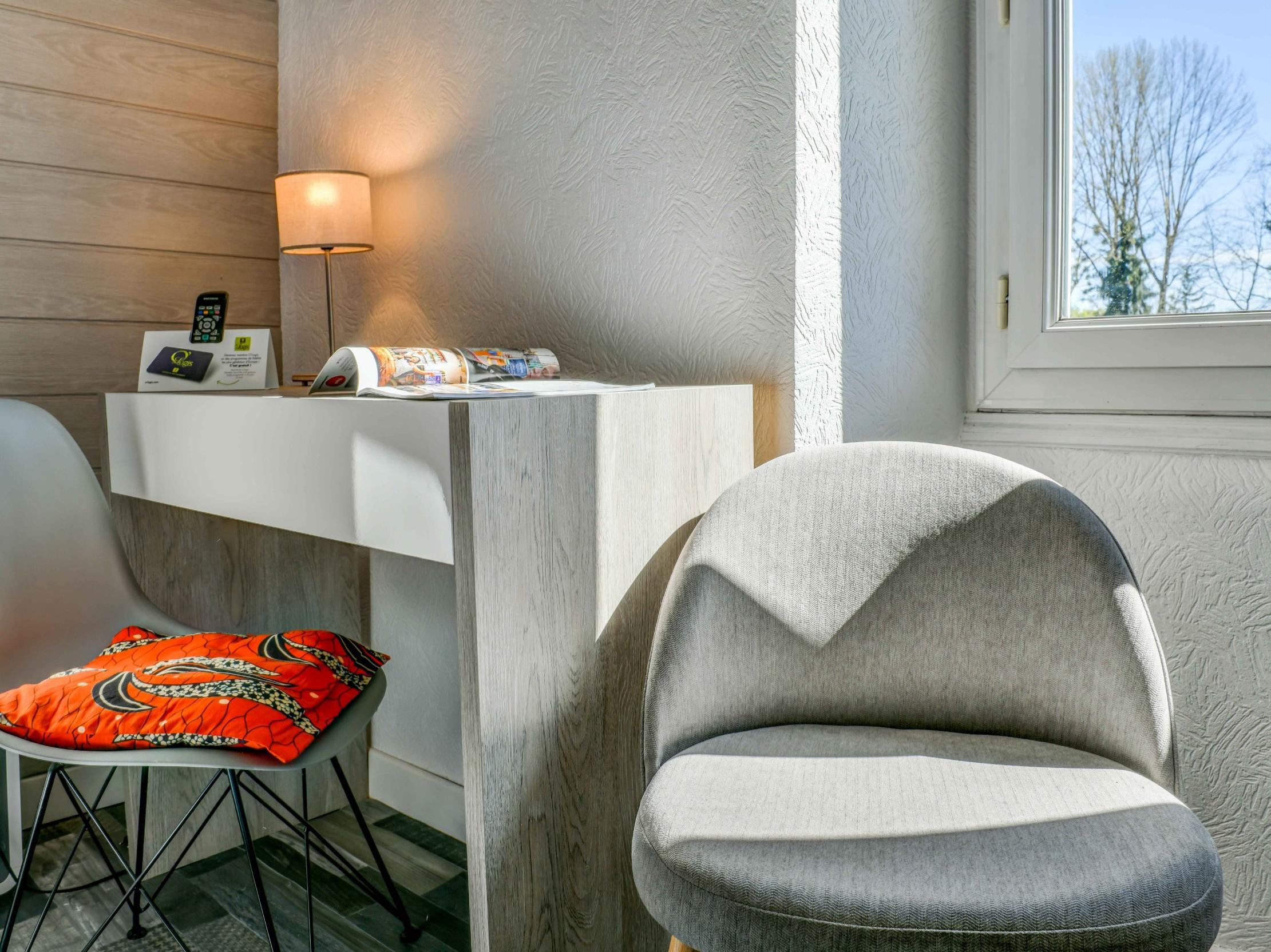Logis Hostellerie Du Neez Gan Zewnętrze zdjęcie