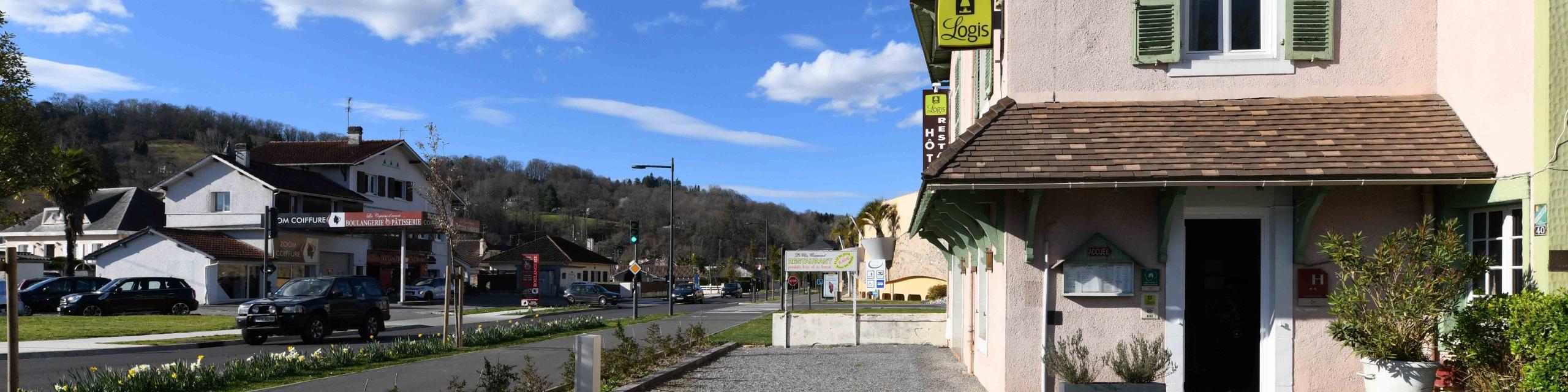 Logis Hostellerie Du Neez Gan Zewnętrze zdjęcie