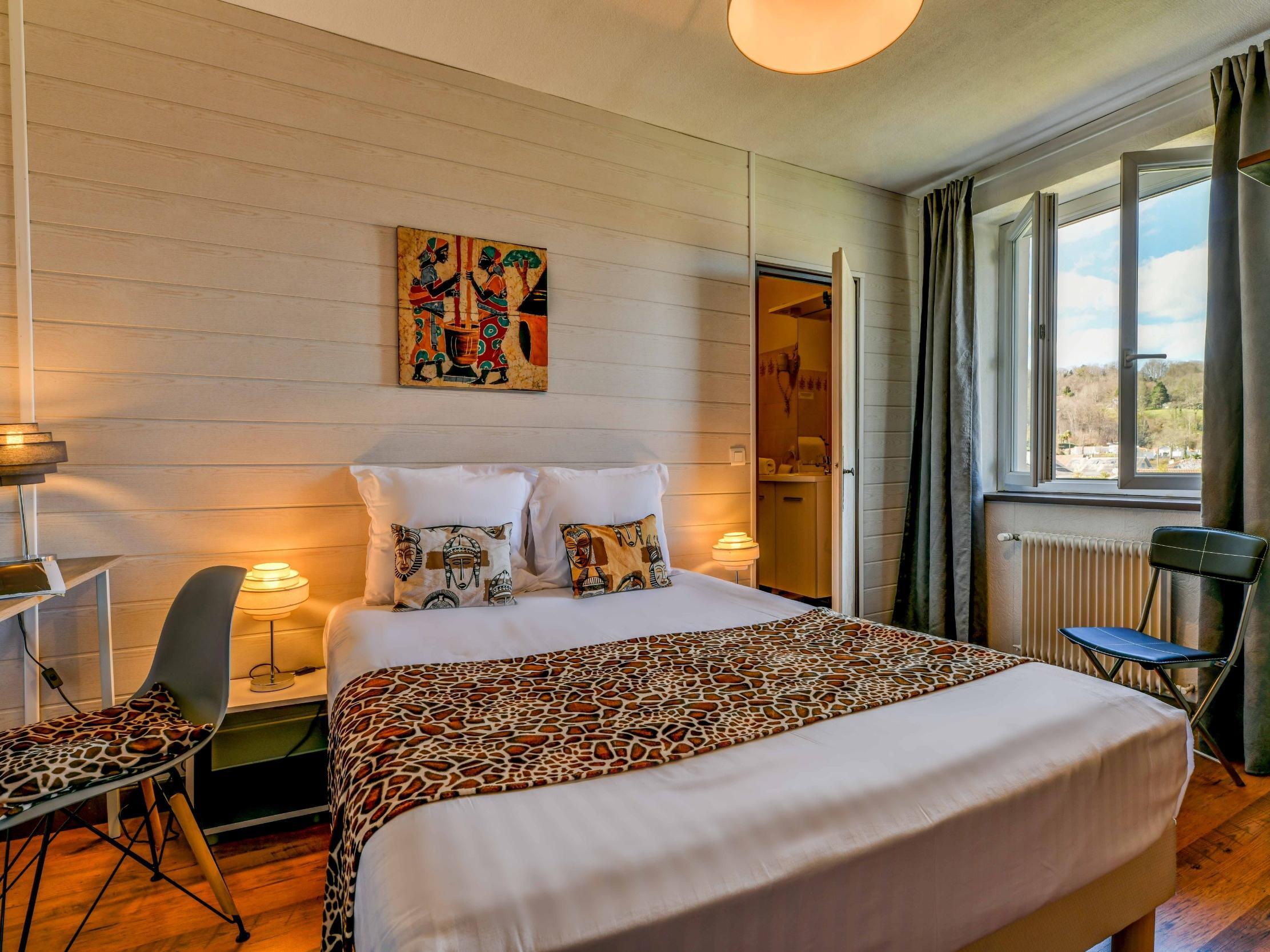 Logis Hostellerie Du Neez Gan Zewnętrze zdjęcie